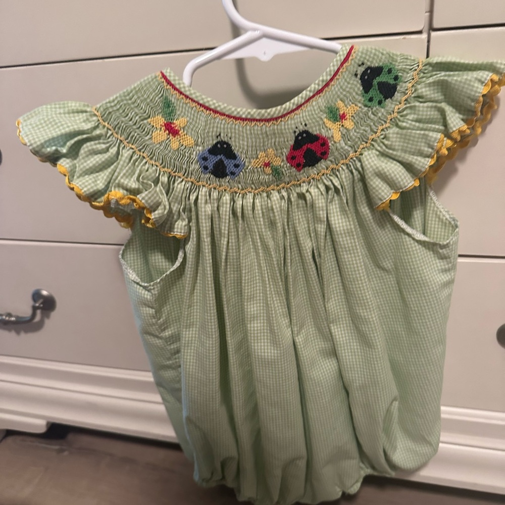Green Smocked Kids bubble